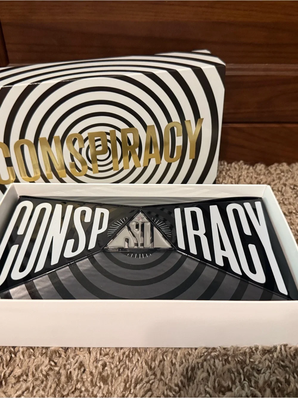 Jeffree Star Conspiracy Eyeshadow Palette - Black, White, Gold